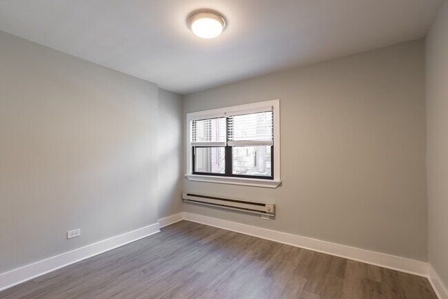 Foto del edificio - 1437 N Dearborn St