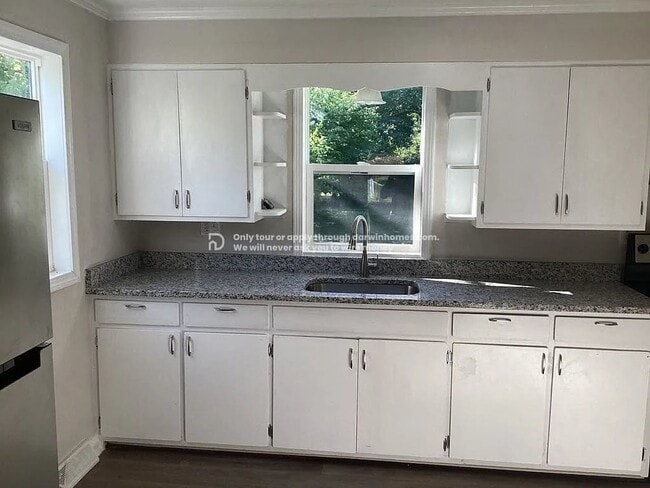 Building Photo - 1218 Vim Dr
