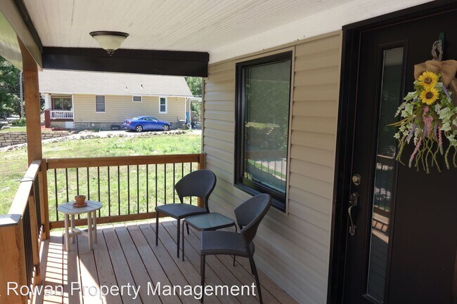 Foto del edificio - 3 br, 2 bath House - 4632 Terrace St.