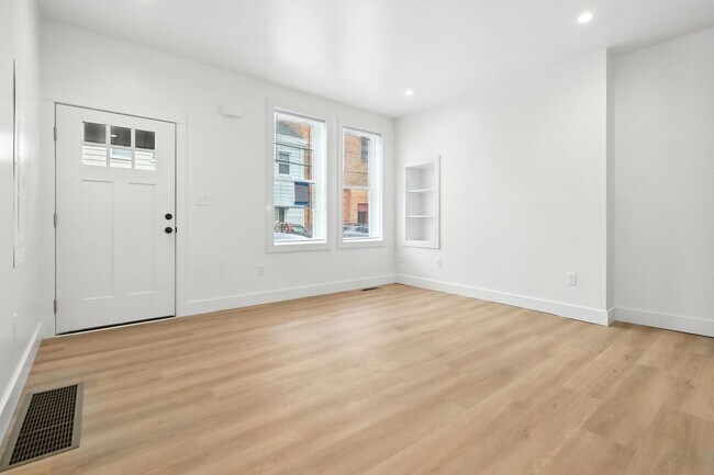 Foto del edificio - Downtown Sharpsburg New Remodel - 3 Bed, 2...