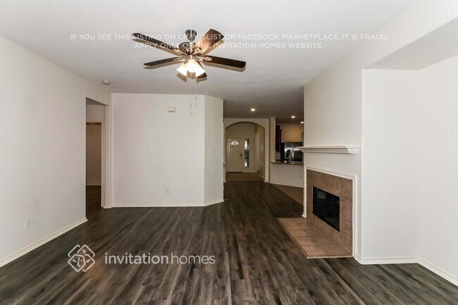 Foto del edificio - 5114 Forest Sage Ln