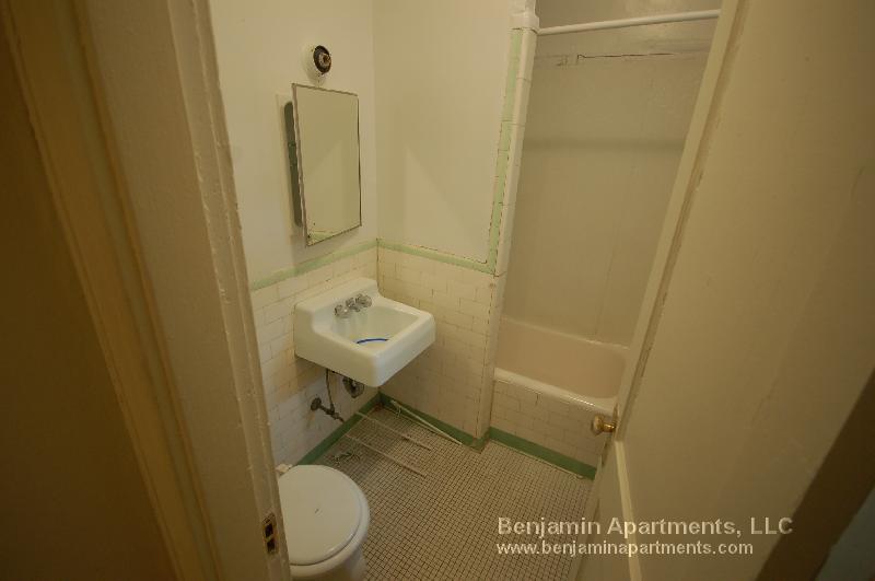 Primary Photo - 130 Sutherland Rd
