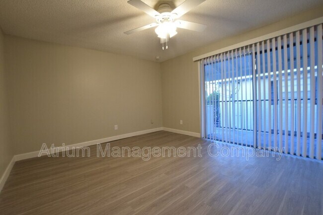 Foto del edificio - 3325 N Westmoreland Dr