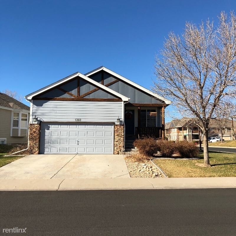 Primary Photo - 3 br, 2 bath House - 1360 Windjammer Dr.