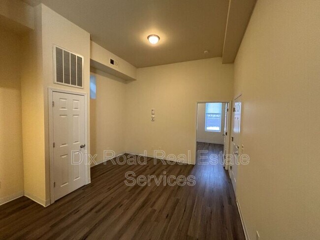 Foto del edificio - 4200 Colerain Ave