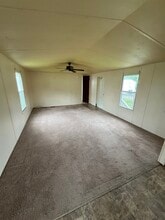 Building Photo - 106 Jodoc Dr