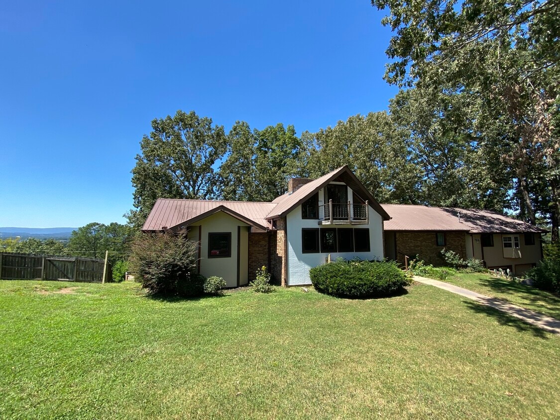 535 Pine Top Ct, Chattanooga, TN 37412 House Rental in Chattanooga, TN