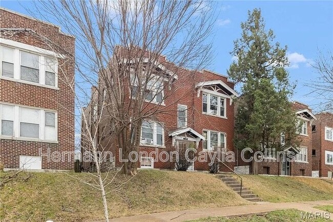Building Photo - 4234 Dewey Ave
