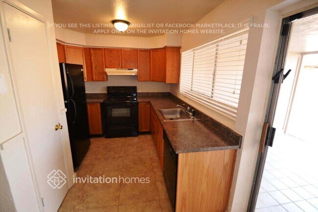 Foto del edificio - 9009 N 56th Ave