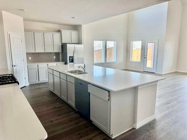 Foto del edificio - 2408 Grapevine Wy