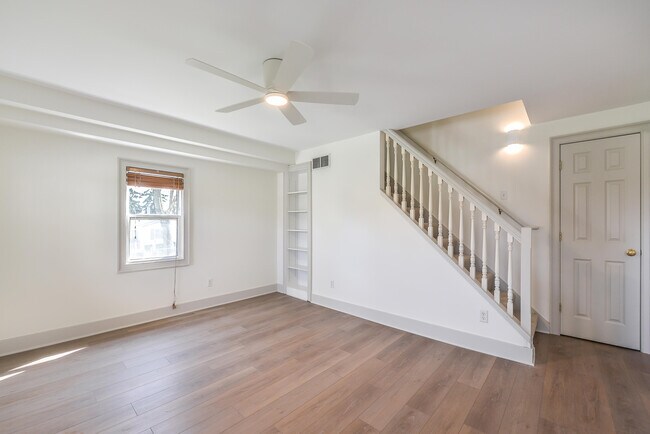 Foto del edificio - 159 Whitlock St