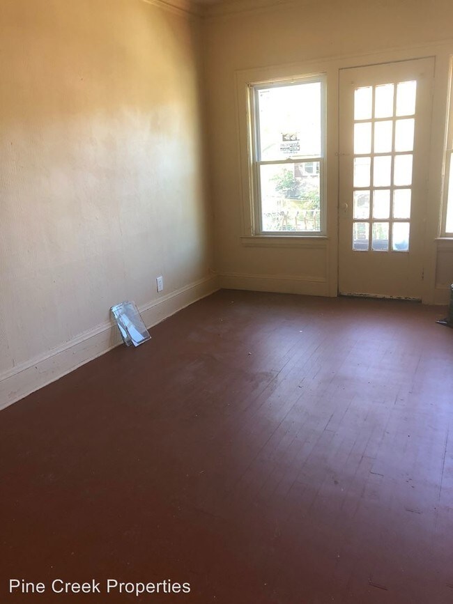 Foto del edificio - 3661 E 149th St