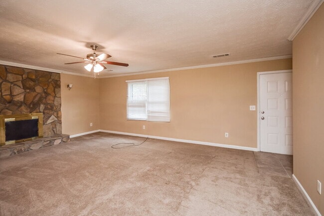 Building Photo - 613 Almand Branch Rd SE