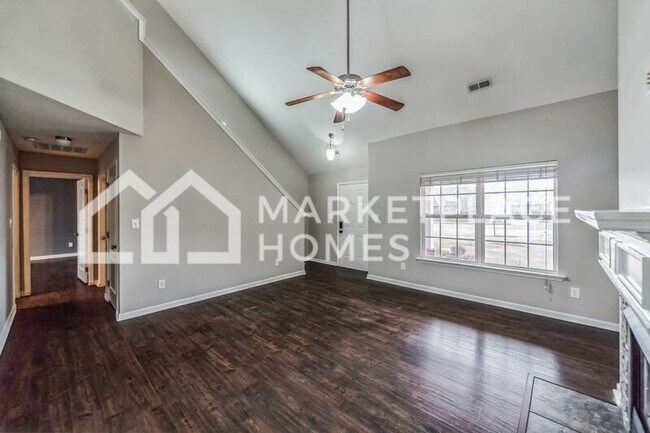 Building Photo - 15820 Flat Rock Ct NW