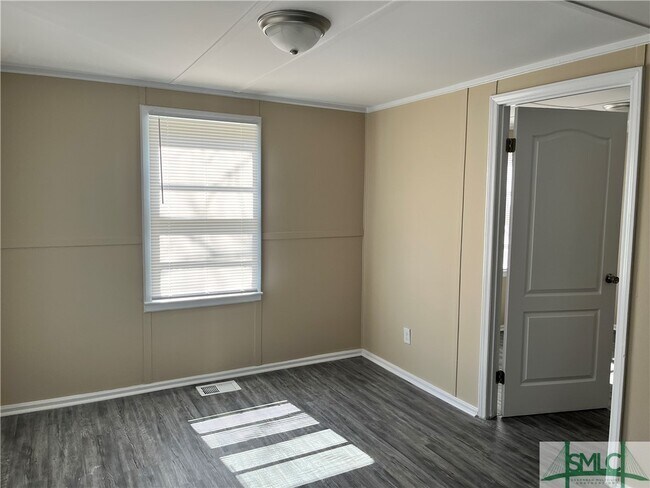 Building Photo - 11 Mikell St