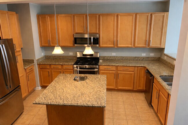 Foto del edificio - 705 Keystone Ln