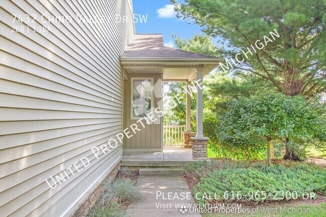 Building Photo - Available Now |  Spacious 2 Bed 1.5 Bath C...