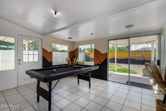 Foto del edificio - 829 W Mitchell Dr