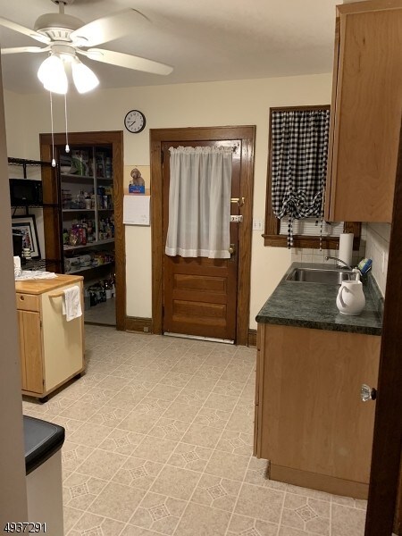 Foto del edificio - 232 Totowa Rd
