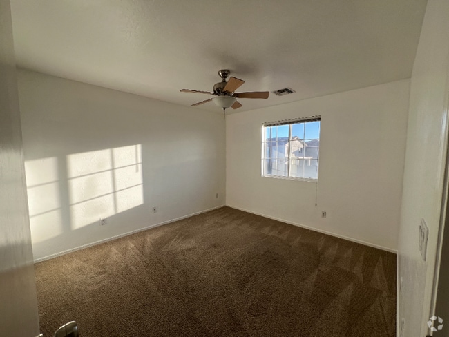 Building Photo - 106 N 223rd Ave