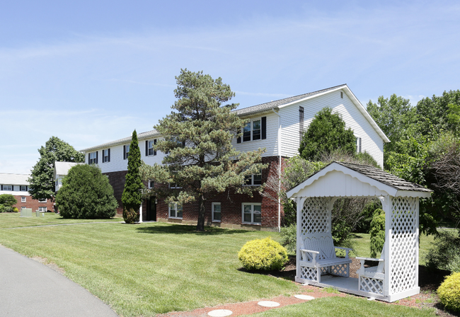 Foto del edificio - Country Gardens Apartments