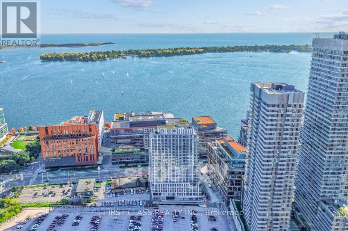 Primary Photo - 15 Richardson St