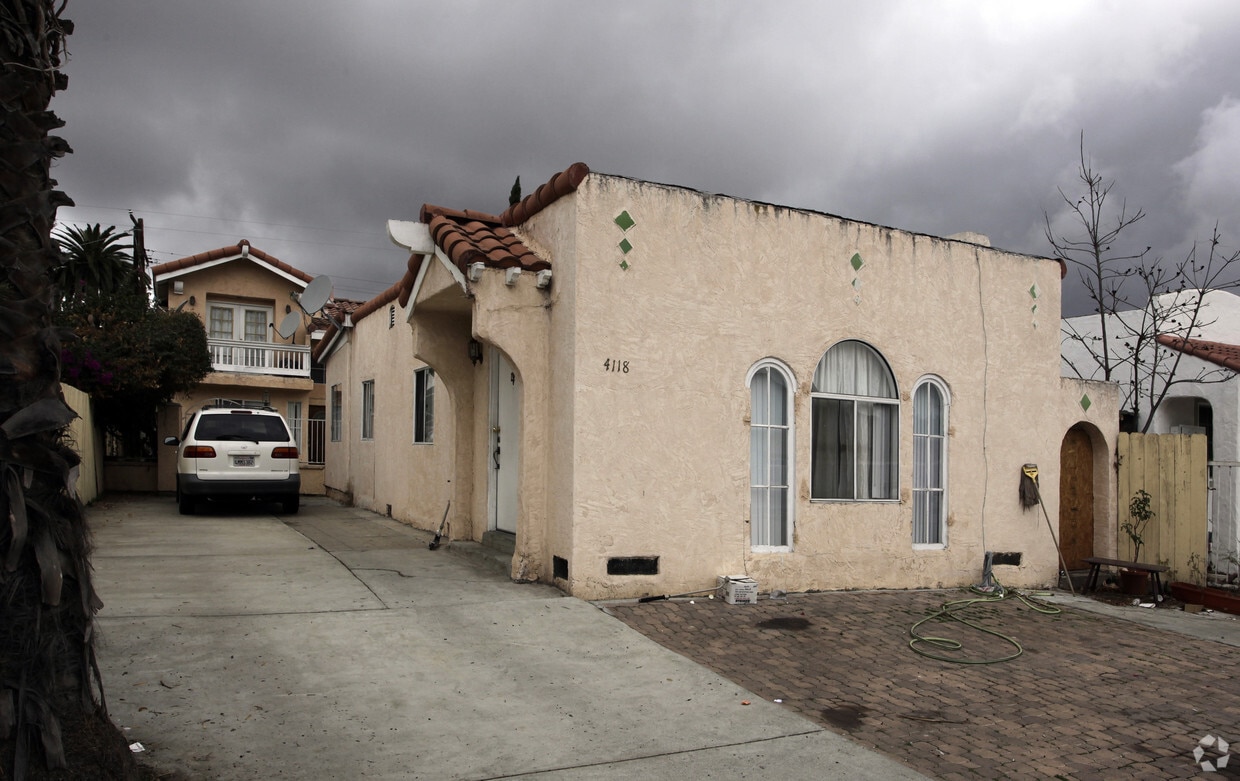 Primary Photo - 4118-4120 Highland Ave