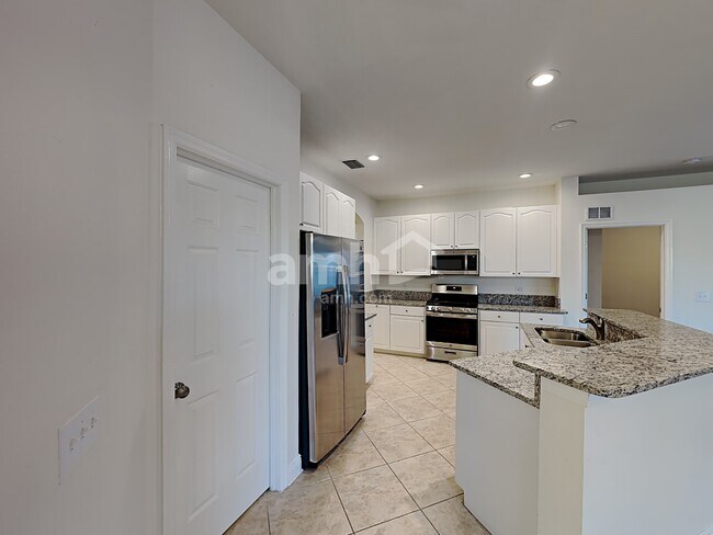 Foto del edificio - 1618 Short Birch Ln