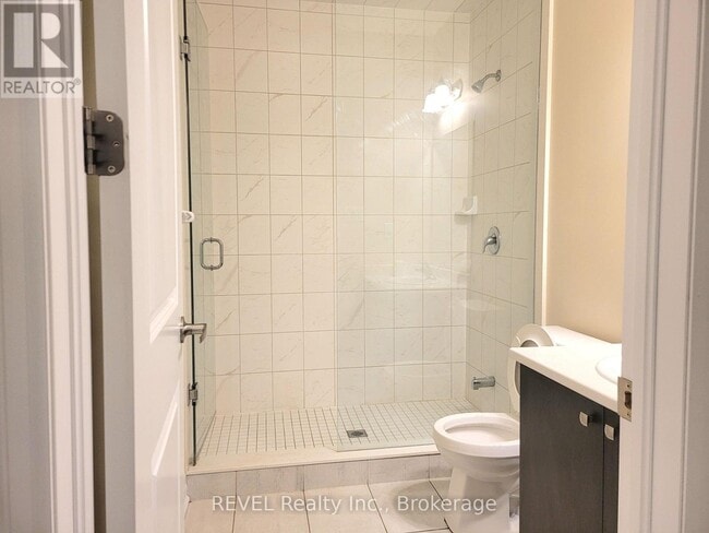 Building Photo - 9275 White Oak Ave