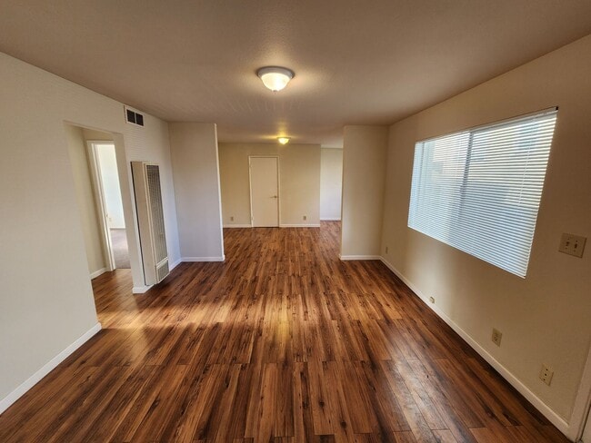 Building Photo - 436 East 15th