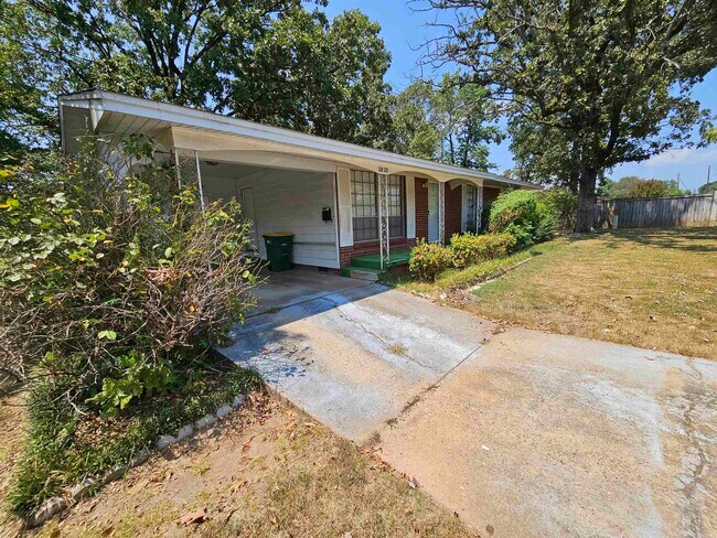 Foto del edificio - 2820 S Bryant St