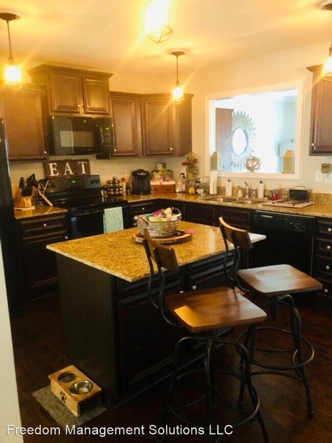 Building Photo - 4 br, 2.5 bath House - 3064 Wild Turkey Dr.