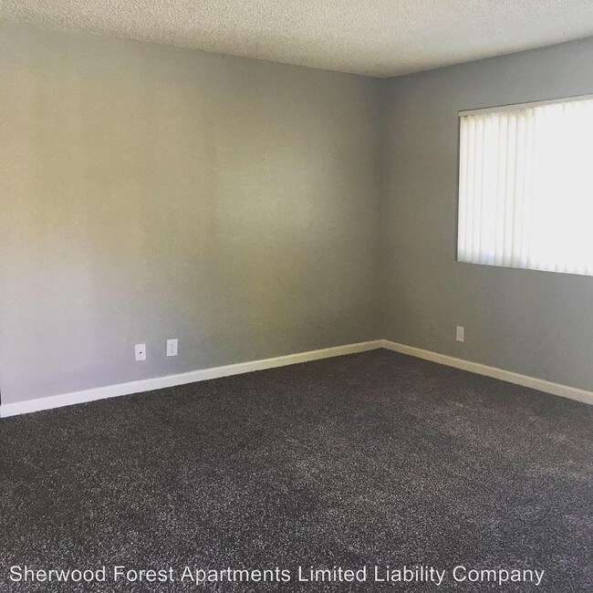 Building Photo - 710-720 Robinhood Dr