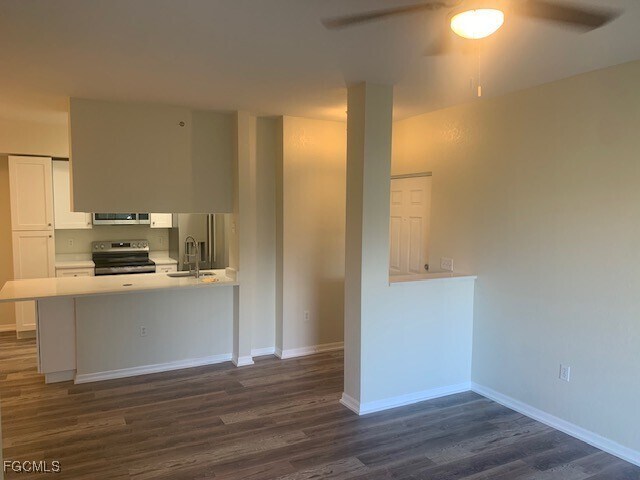 Building Photo - 6321 Aragon Way