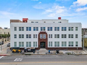 Building Photo - 2102 Mechanic St