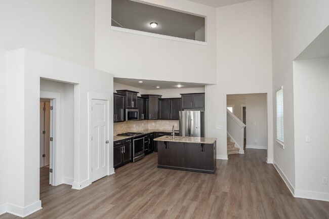 Building Photo - Modern 3BR/2.5BA Townhome with Main-Level Suite and Loft, located in prime Taylors Location! $220...