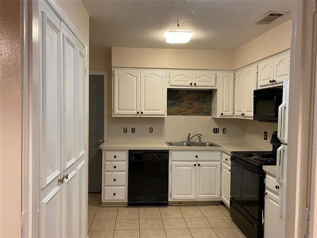 Building Photo - 3611 Hilltop Ln