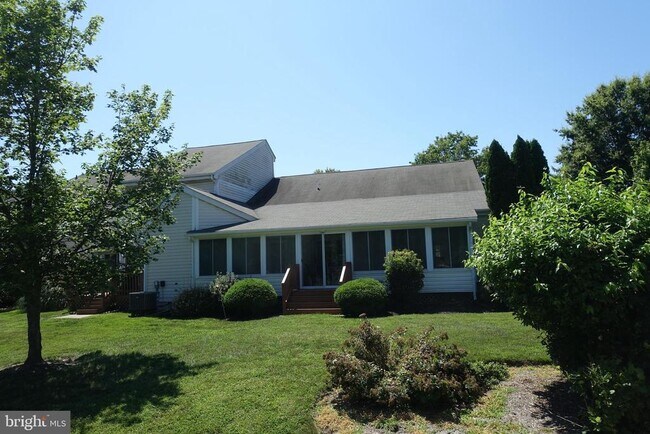 Foto del edificio - 6006 Bridgepointe Dr