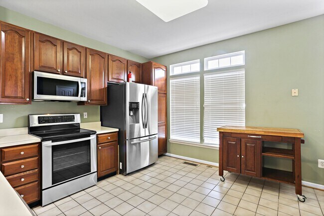 Foto del edificio - 570 Eisenhower Dr