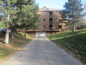 Building Photo - 2890 Shadow Creek Dr
