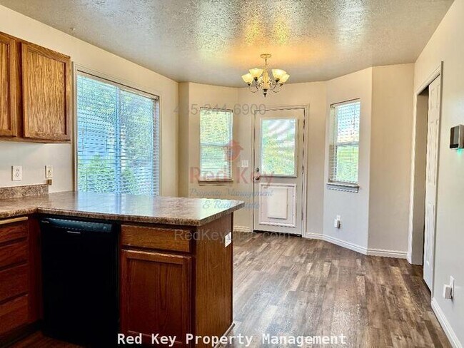 Building Photo - Crystal Bay Dr Single Family Home