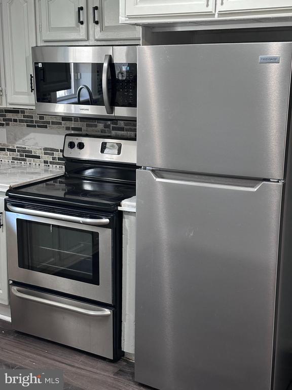 Foto principal - 4731 Meridian St