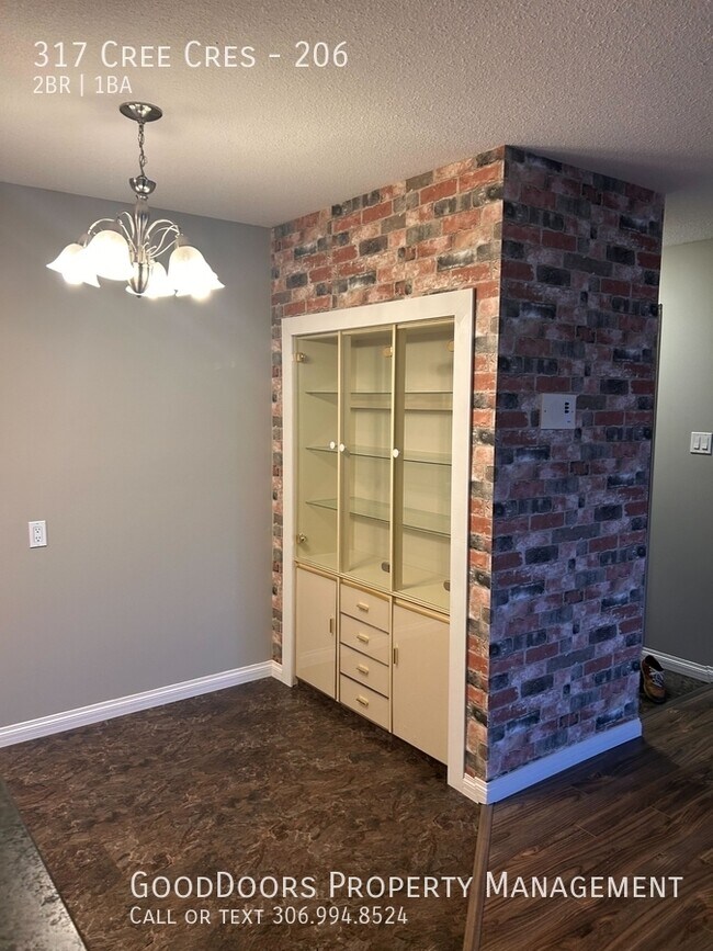 Photo du bâtiment - 317 Cree Crescent