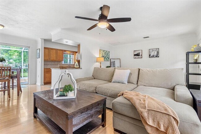 Foto del edificio - 6190 36th Ave N