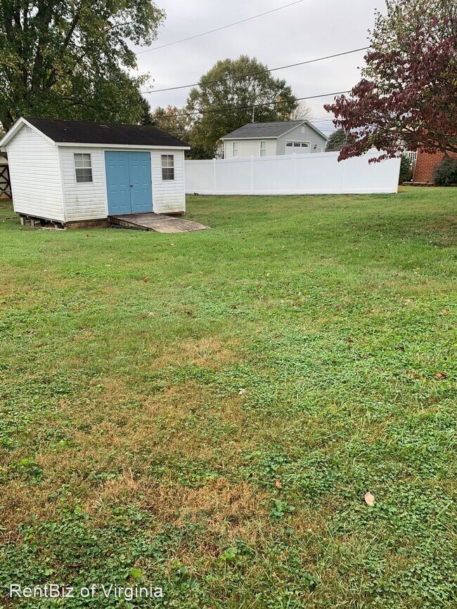 Foto del edificio - 3 br, 2 bath House - 5838 Plantation Road