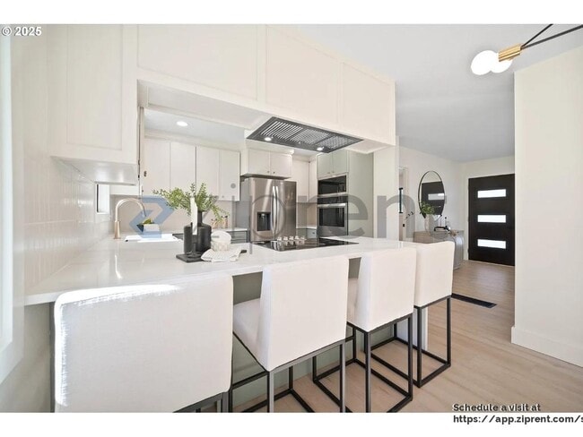 Foto del edificio - 7640 SW Whitford Dr