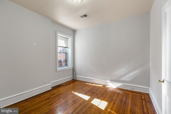 Foto del edificio - 4828 Walnut St
