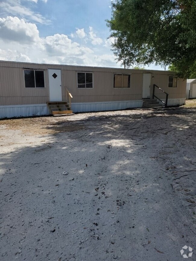 Building Photo - 1505 Goodyear Ave
