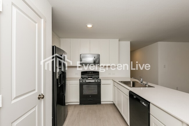 Foto del edificio - 2260 Tierra Madre Blvd