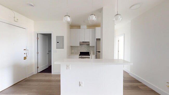 Photo - 1408 California St Apartment